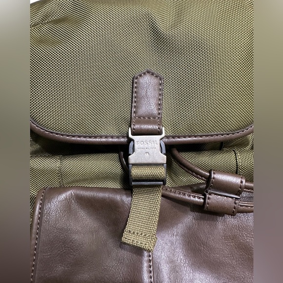 Fossil NWOT Buckner Rucksack Laptop Backpack in Green and Brown - Picture 11 of 16